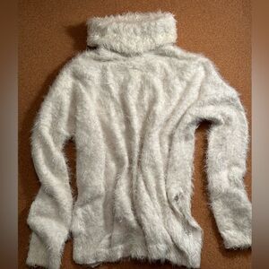 KIIND OF - FAUX FUR TURTLENECK - WHITE - Sz S